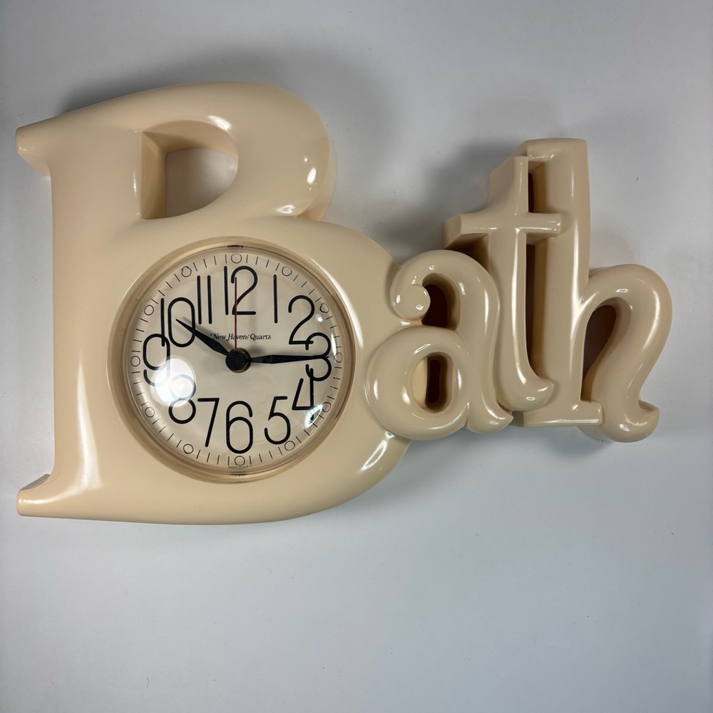 Vintage New Haven Quatrz  Wall Clock Beige Cream Color 14 X‎ 8” Made In USA - Picture 2 of 10